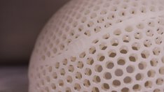 3D printed Wilson Airless Prototype before post-processing and finishing steps | © Wilson Sporting Goods Co.